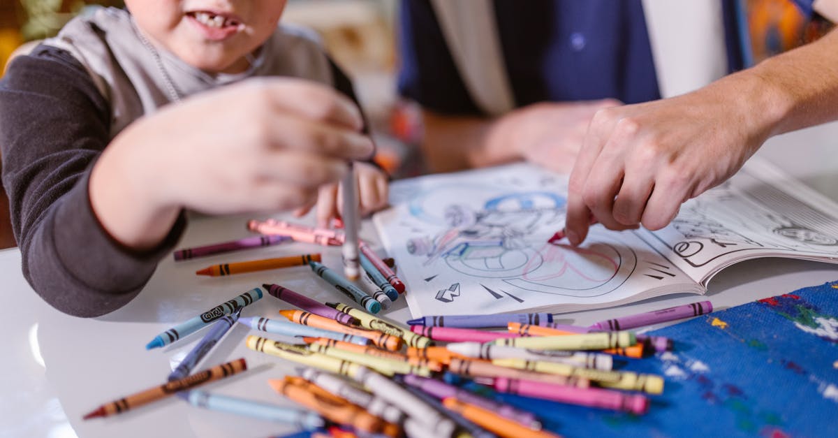découvrez des activités montessori stimulantes et éducatives pour favoriser l'apprentissage autonome des enfants. explorez des jeux pratiques et des outils adaptés pour développer la créativité, la motricité et la curiosité chez les petits.
